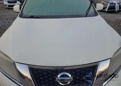 2015 Nissan Pathfinder S z USA, uszkodzony, nr VIN 5N1AR2MM9FC677621